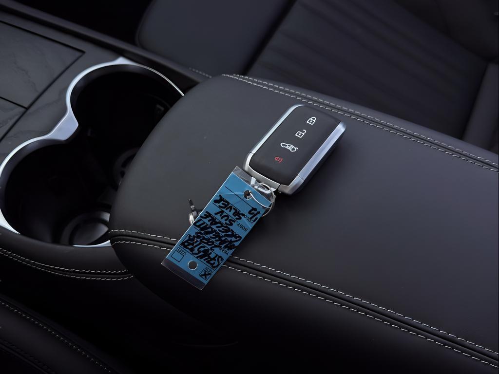 new 2025 Maserati Grecale car, priced at $77,312