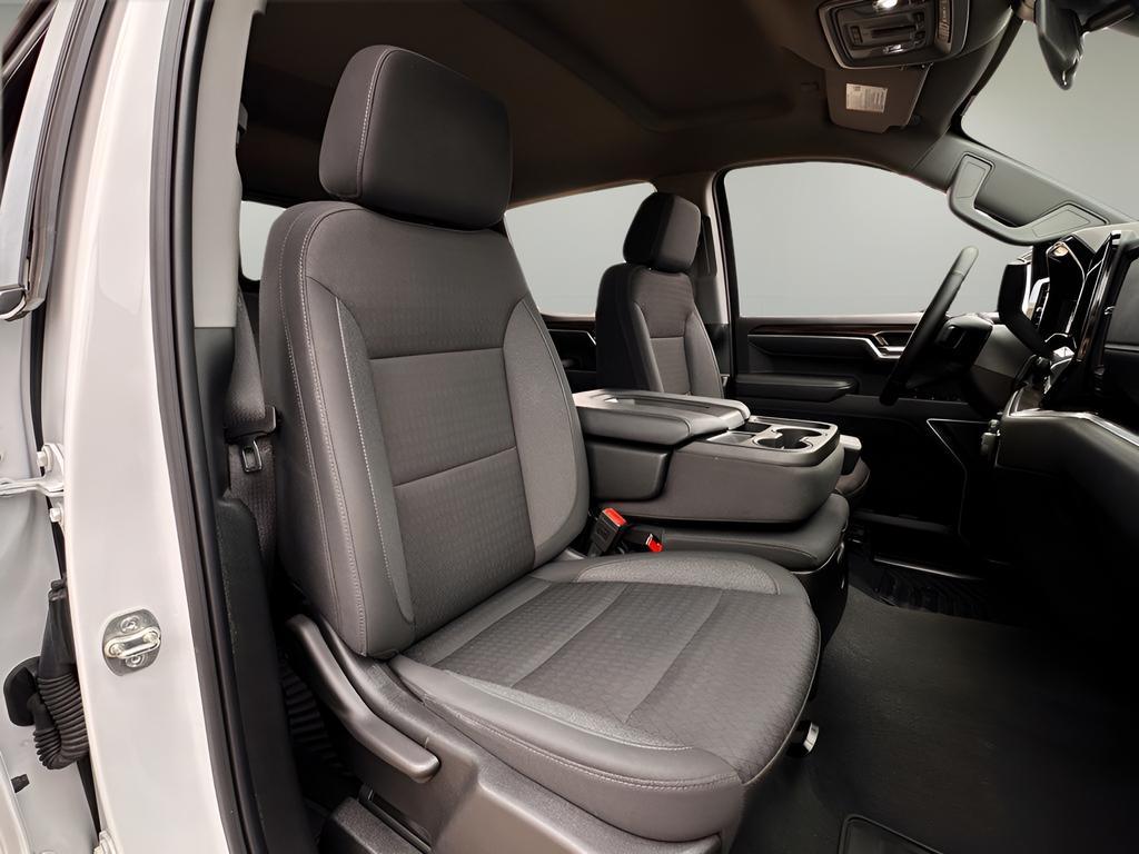 used 2025 Chevrolet Silverado 1500 car, priced at $37,995