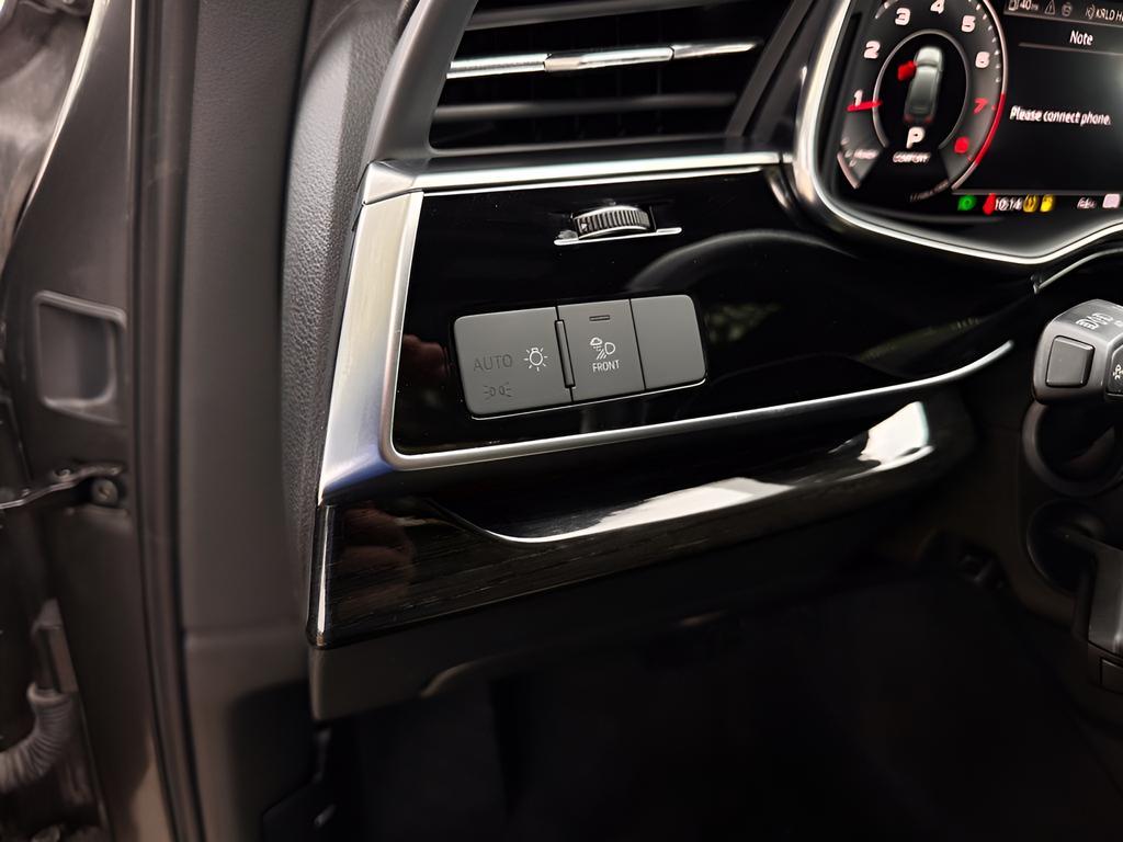 used 2025 Audi Q7 car, priced at $47,428