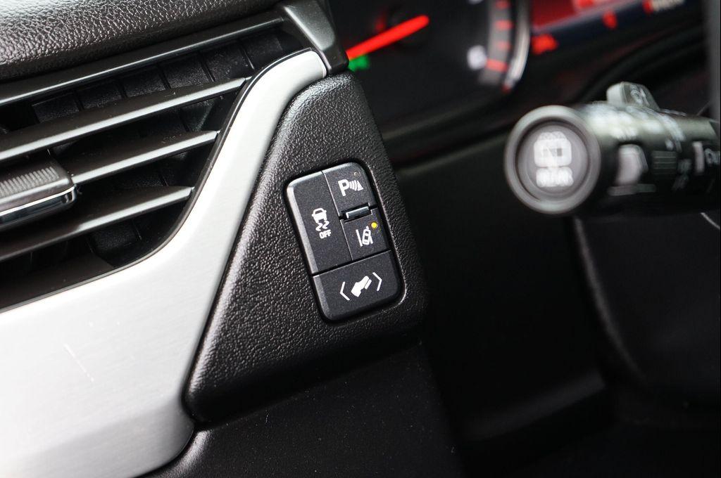 used 2015 GMC Yukon car, priced at $16,995