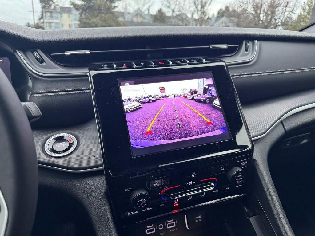 used 2024 Jeep Grand Cherokee car, priced at $34,995