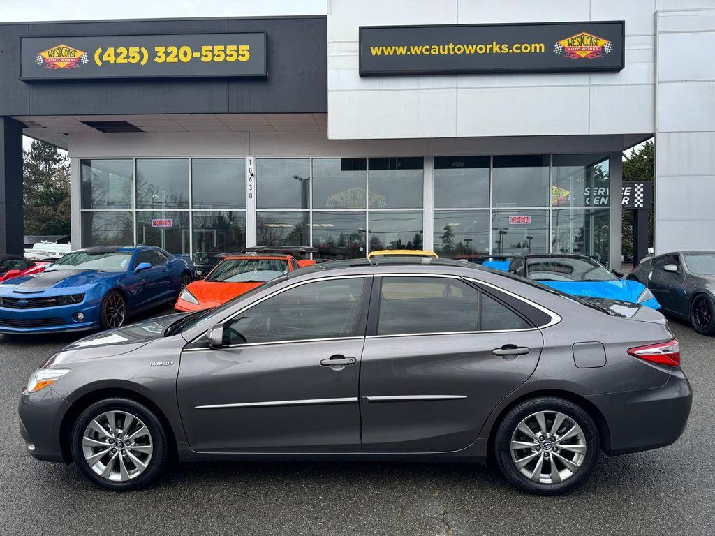 used 2015 Toyota Camry Hybrid car, priced at $14,995