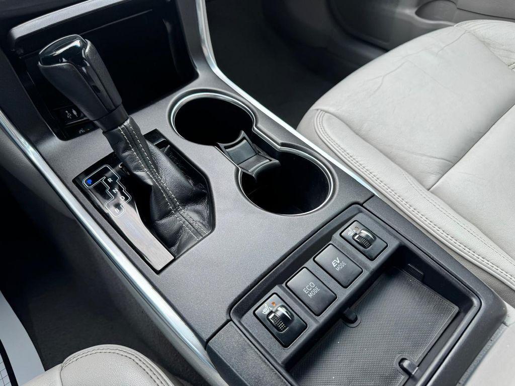 used 2015 Toyota Camry Hybrid car, priced at $14,995