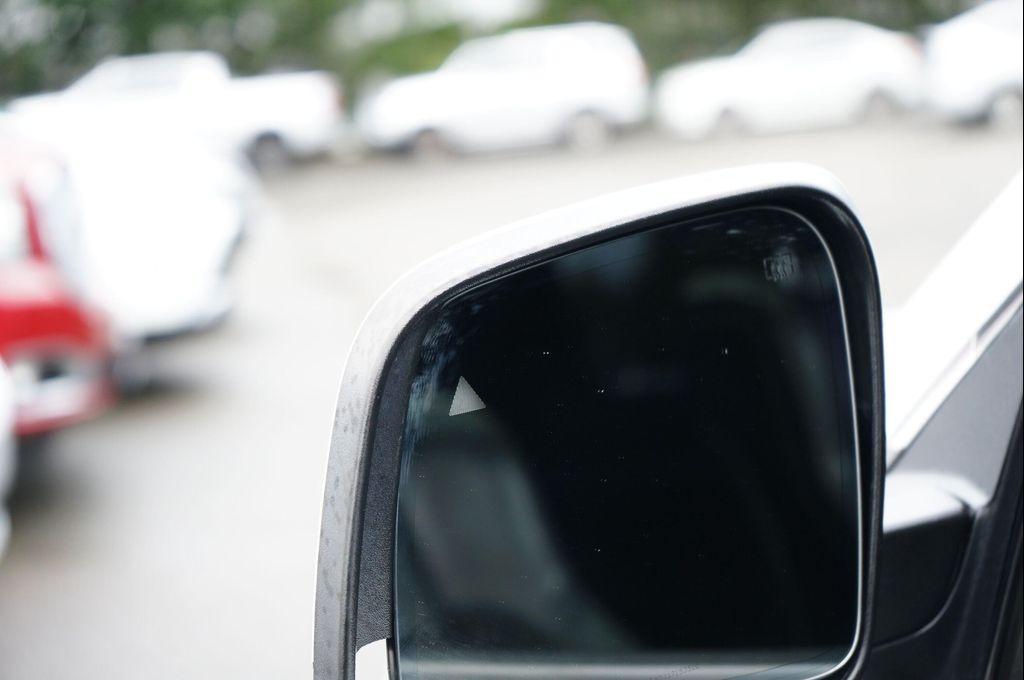 used 2015 Jeep Grand Cherokee car, priced at $28,995