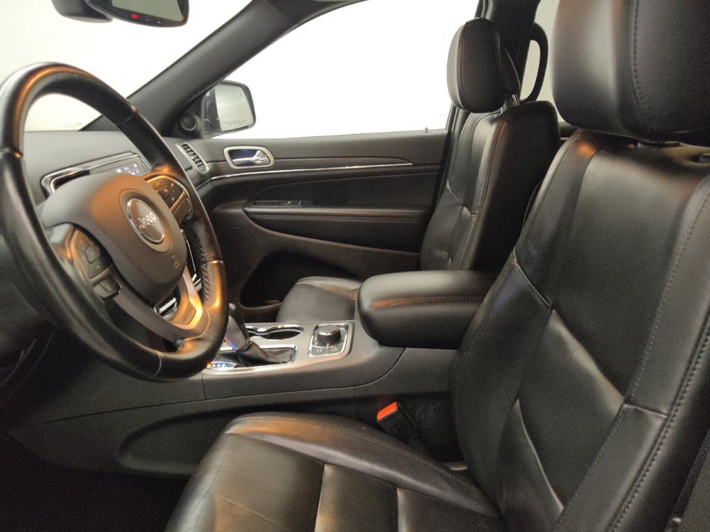 used 2021 Jeep Grand Cherokee car, priced at $22,295