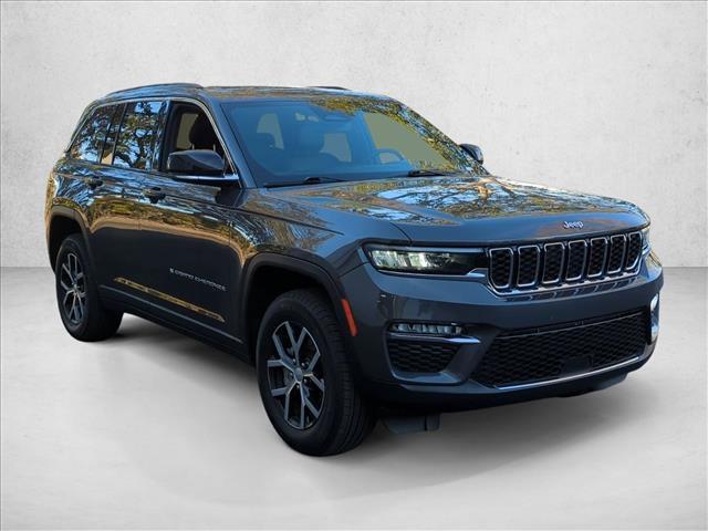 used 2024 Jeep Grand Cherokee car, priced at $33,117