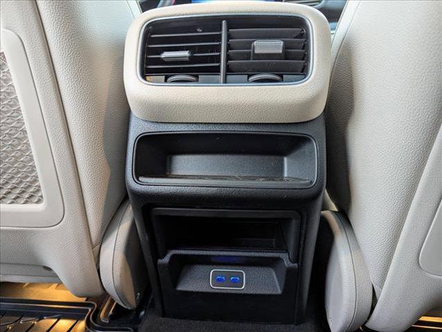 used 2025 Mercedes-Benz GLE 350 car, priced at $57,917