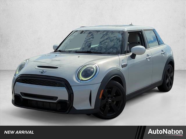used 2022 MINI Hardtop car, priced at $20,117