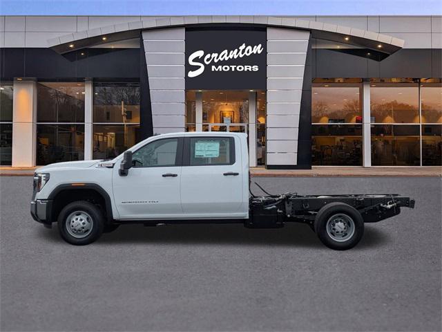 new 2026 GMC Sierra 3500 car, priced at $66,035