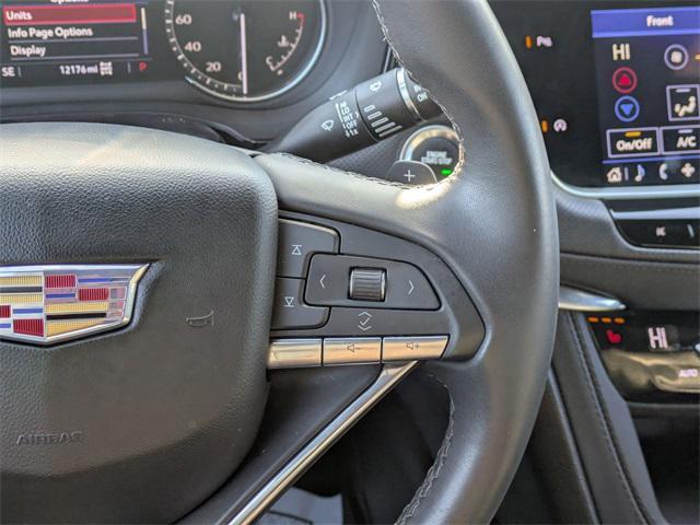 used 2023 Cadillac XT6 car, priced at $40,987