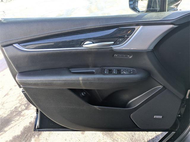 used 2025 Cadillac XT5 car, priced at $42,687