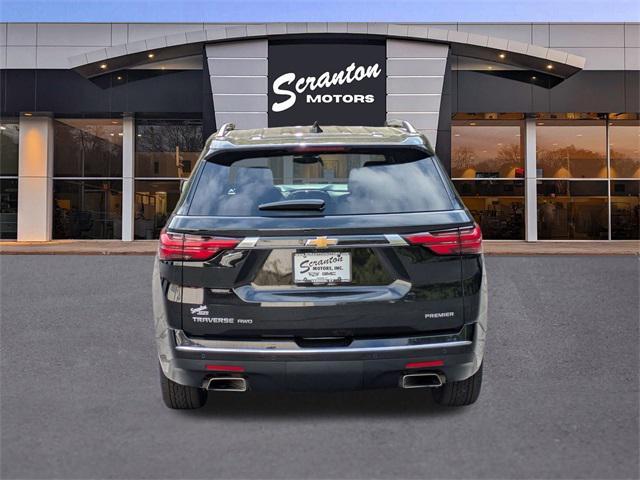 used 2022 Chevrolet Traverse car, priced at $29,287