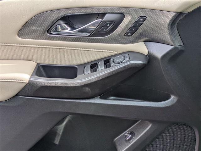 used 2022 Chevrolet Traverse car, priced at $29,287