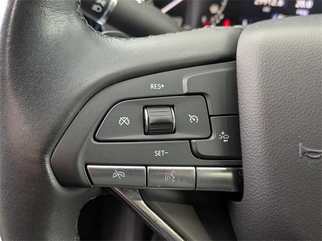 used 2023 Cadillac XT6 car, priced at $33,987