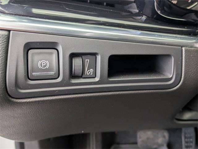 used 2023 Cadillac XT6 car, priced at $33,987