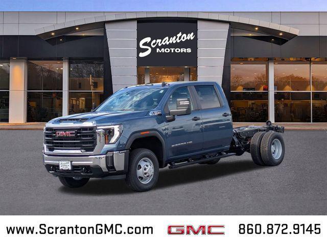 new 2025 GMC Sierra 3500 car, priced at $57,973