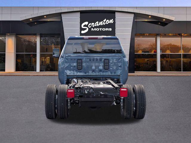 new 2025 GMC Sierra 3500 car, priced at $57,973