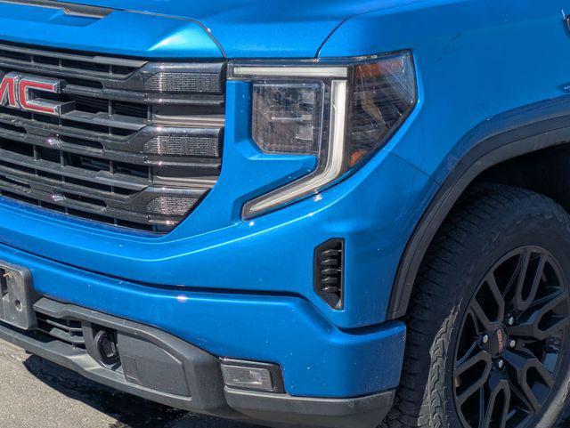 used 2022 GMC Sierra 1500 car, priced at $39,827