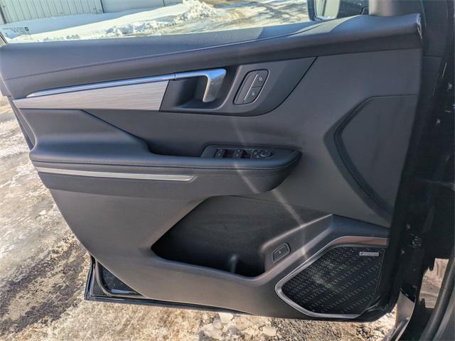 used 2025 Buick Enclave car, priced at $36,987