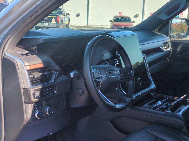 used 2025 GMC Yukon car, priced at $56,915