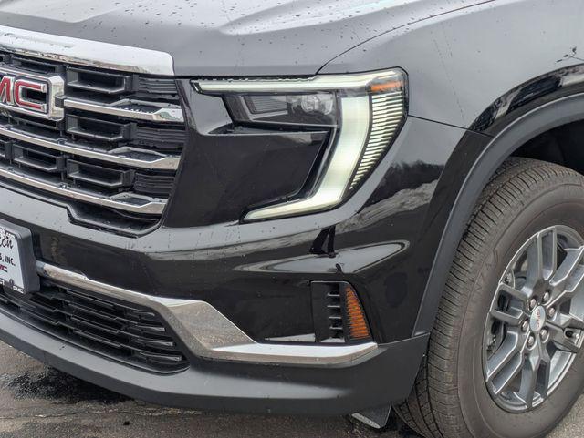 used 2025 GMC Acadia car, priced at $37,874