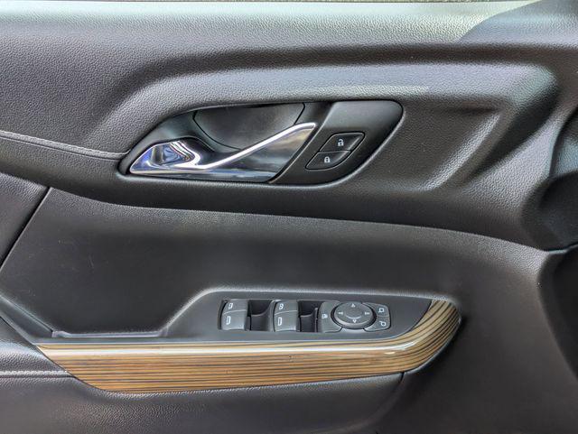 used 2023 GMC Acadia car, priced at $29,987