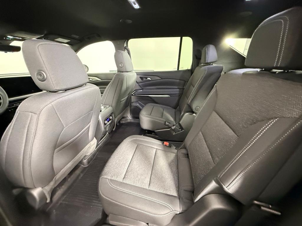 new 2026 Chevrolet Traverse car, priced at $48,095