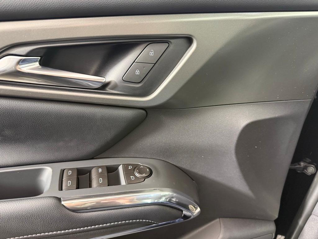 new 2026 Chevrolet Traverse car, priced at $48,095