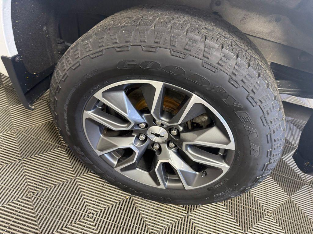 used 2024 Chevrolet Silverado 1500 car, priced at $38,245