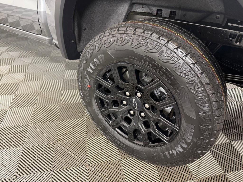 new 2026 Chevrolet Colorado car, priced at $42,970