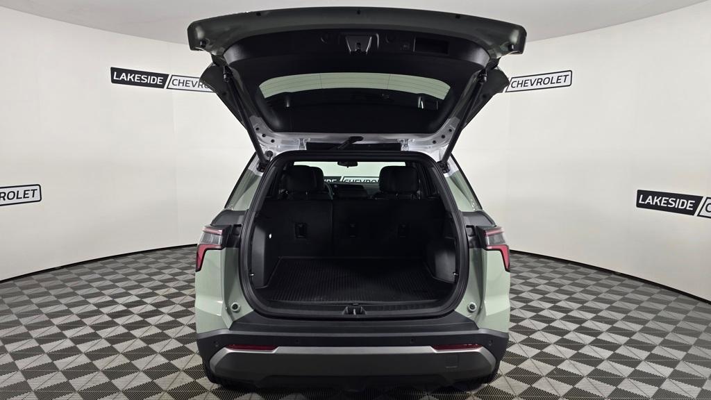 new 2026 Chevrolet Equinox car, priced at $34,365