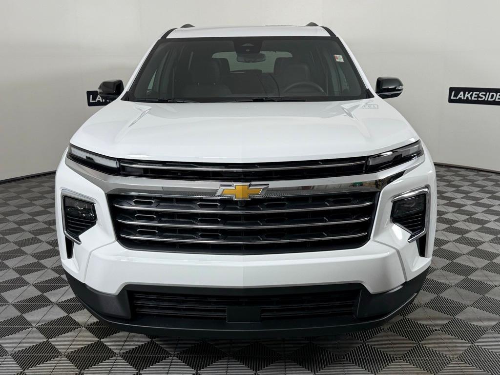 new 2026 Chevrolet Traverse car, priced at $43,015