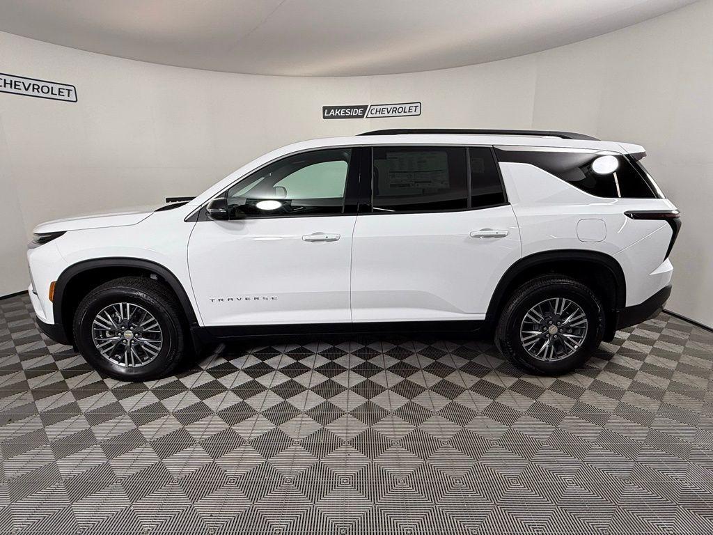 new 2026 Chevrolet Traverse car, priced at $42,015