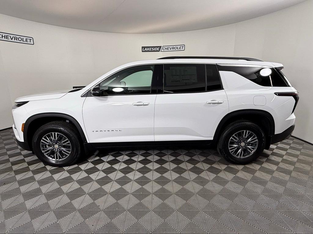 new 2026 Chevrolet Traverse car, priced at $43,015