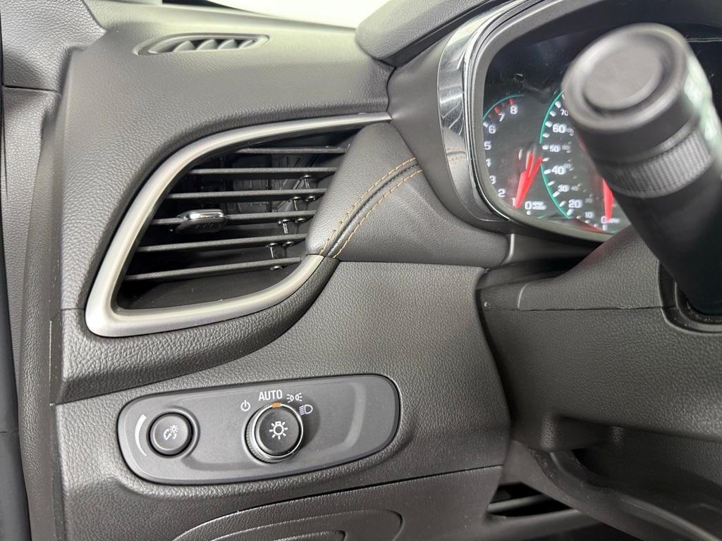 used 2022 Chevrolet Trax car, priced at $15,932