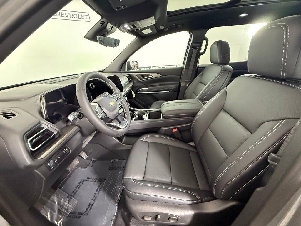 new 2026 Chevrolet Traverse car, priced at $46,020