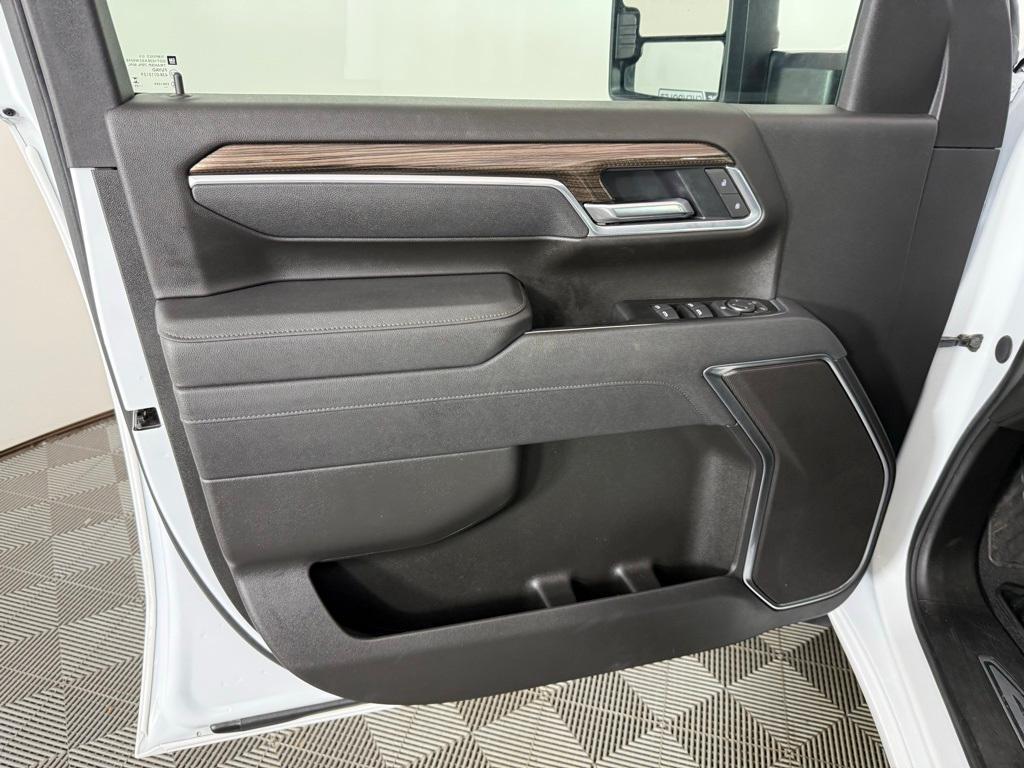 used 2025 Chevrolet Silverado 2500 car, priced at $59,645