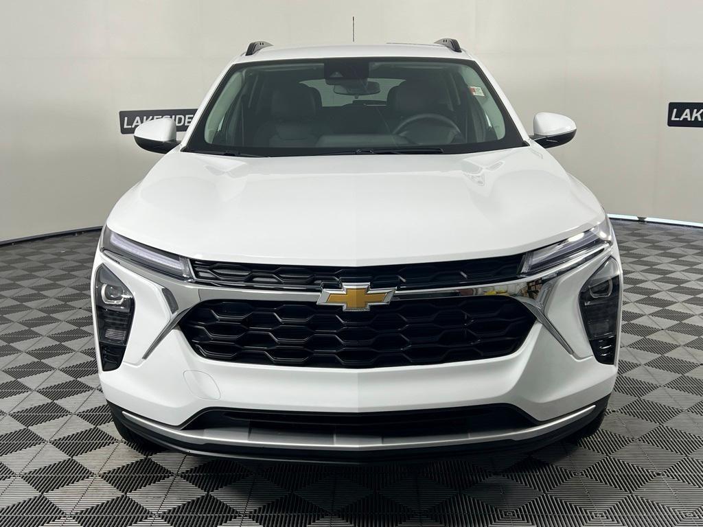 new 2025 Chevrolet Trax car, priced at $24,085