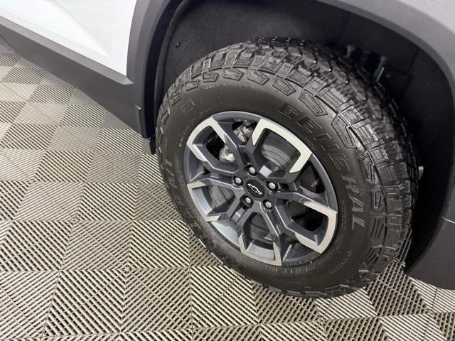 new 2026 Chevrolet Equinox car, priced at $37,390