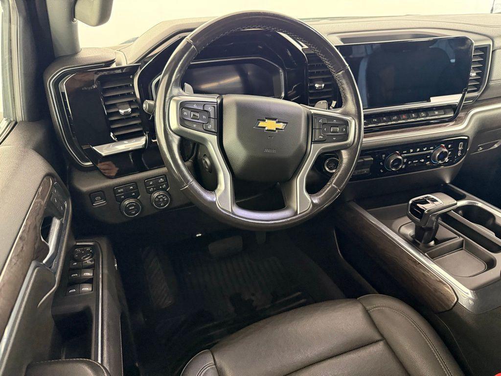 used 2022 Chevrolet Silverado 1500 car, priced at $39,995