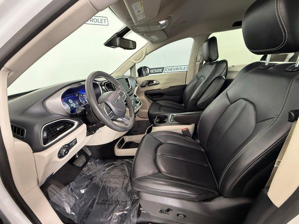 used 2023 Chrysler Pacifica car, priced at $23,777