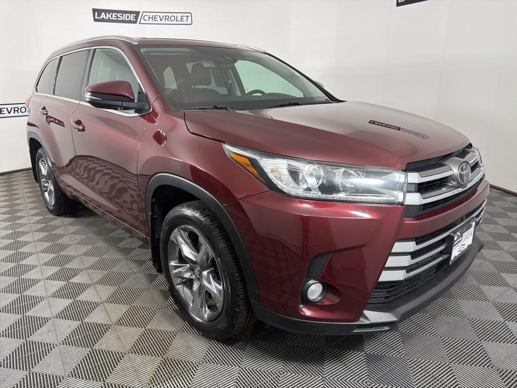 used 2018 Toyota Highlander car, priced at $22,999