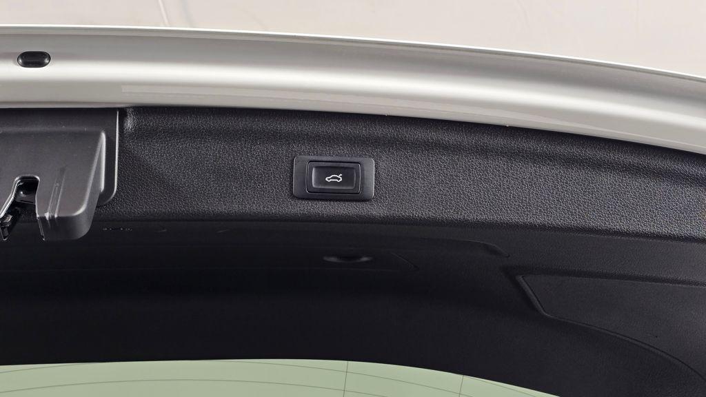 used 2025 Audi Q3 car, priced at $29,555