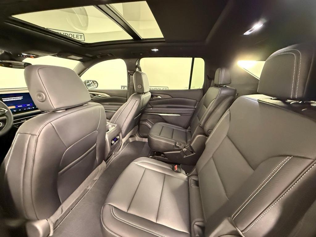 new 2026 Chevrolet Traverse car, priced at $44,795