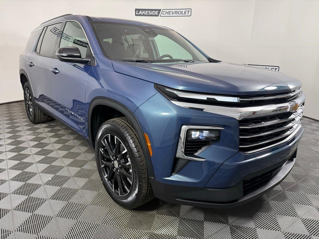 new 2026 Chevrolet Traverse car, priced at $44,795
