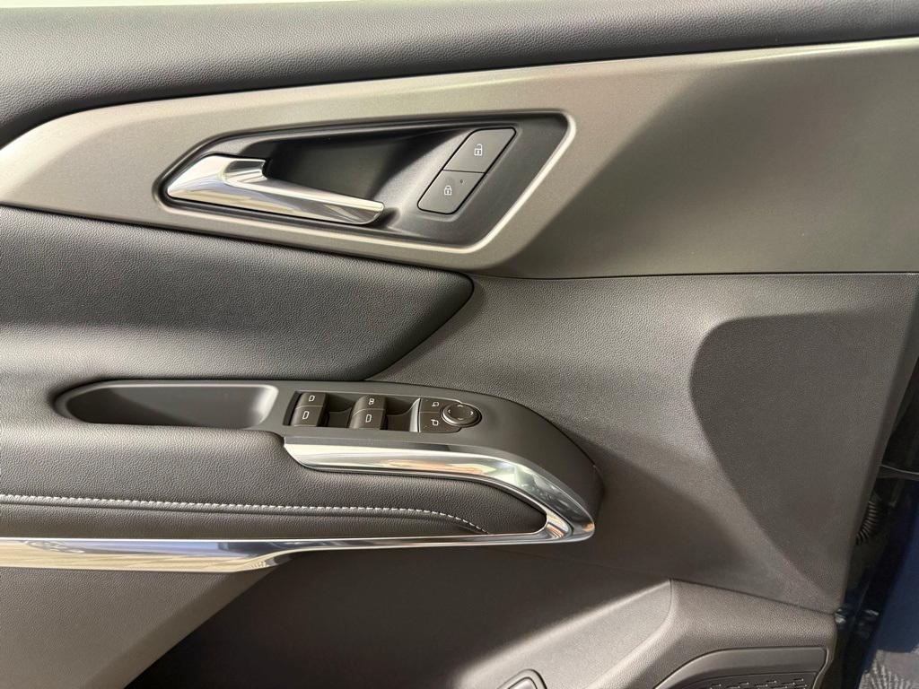 new 2026 Chevrolet Traverse car, priced at $44,795