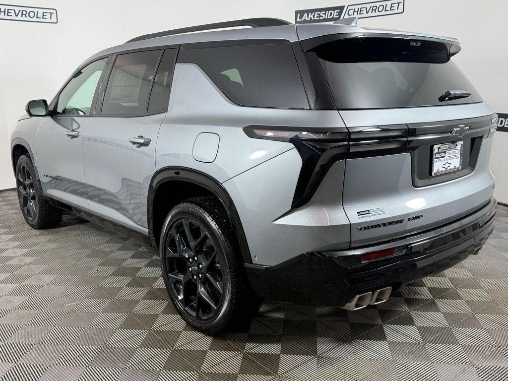 new 2026 Chevrolet Traverse car, priced at $60,895