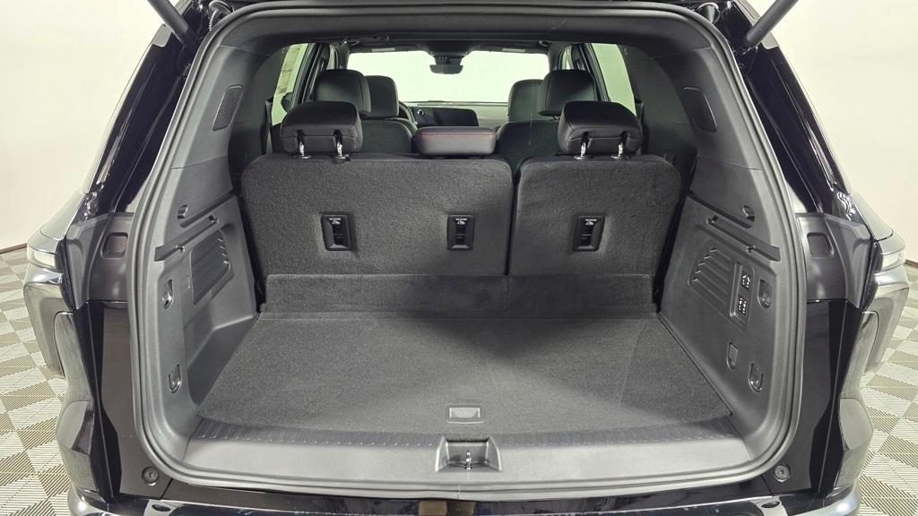 new 2026 Chevrolet Traverse car, priced at $58,895