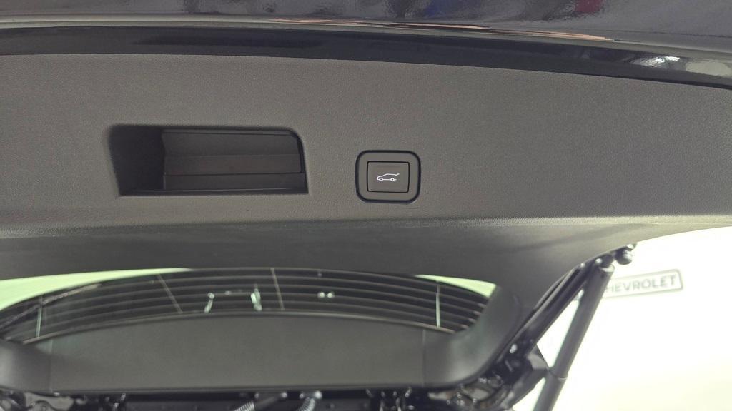 new 2026 Chevrolet Traverse car, priced at $58,895