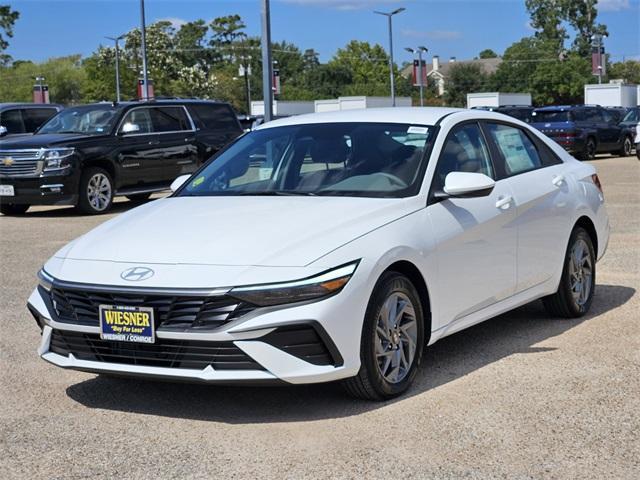 new 2025 Hyundai ELANTRA HEV car, priced at $17,194